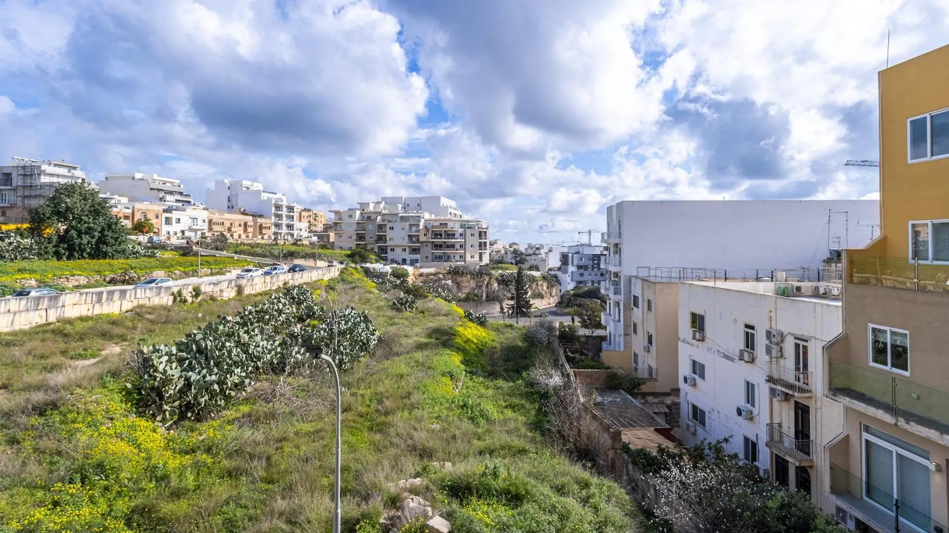 The Fives Apartment سانت جوليان 0*,  مالطا